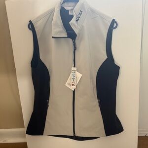 Chic Women's Black and Cream Vest